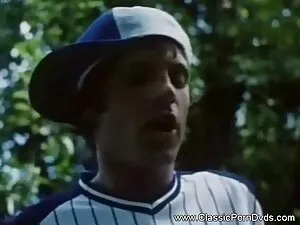 شلخته نوجوان سرخ با  ...