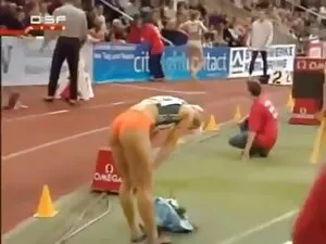 دیزی استون Twerking  ...